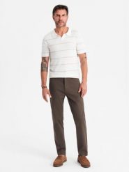 Spodnie męskie chino REGULAR FIT z delikatną strukturą – brązowe V3 - Rozmiar: XXL. Brązowe eleganckie spodnie Ombre Clothing, na co dzień, m, z bawełny, klasyczne. W wyprzedaży za 254.99 zł.