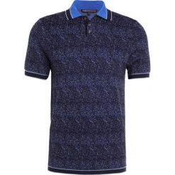 DRYKORN TRITON Koszulka polo navy. Koszulki polo DRYKORN. W wyprzedaży za 356.30 zł.