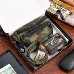 Zestaw męski portfel pasek saszetka moro Beltimore U97. Paski bez wzorów. Za 89.90 zł.