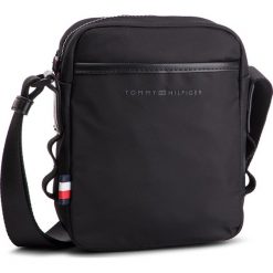 Saszetka TOMMY HILFIGER - Sport Nylon Mini Reporter AM0AM04414 002. Saszetki i nerki marki Tommy Hilfiger. Za 299.00 zł.