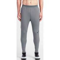 Nike Spodnie męskie M NK Dry Strike Pant szary r. S (714966 065). Spodnie treningowe długie marki Nike. Za 238.94 zł.