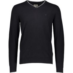 Sweter w kolorze czarnym. Czarne swetry nierozpinane Wrangler, l, bez wzorów, z bawełny, bez kołnierzyka, bez ramiączek. W wyprzedaży za 109.95 zł.