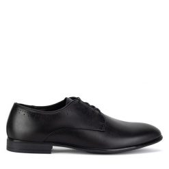 Półbuty Lasocki. Czarne eleganckie półbuty Lasocki, bez wzorów, bez obcasa, bez zapięcia. Za 229.99 zł.