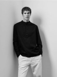 Koszula regular z bawełny egipskiej - czarny. Czarne koszule Reserved, l, bez wzorów, z bawełny, bez kołnierzyka, bez ramiączek. Za 139.99 zł.