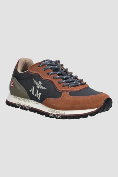 AERONAUTICA MILITARE Sneakersy męskie granatowo-brązowe zamszowe, Rozmiar 43. Niebieskie buty sportowe casual Aeronautica Militare, bez wzorów, z zamszu, bez zapięcia. W wyprzedaży za 458.99 zł.