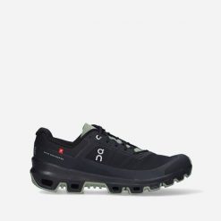 Buty do biegania męskie On Running Cloudventure Czarne. Czarne buty do biegania On Running, bez wzorów, bez zapięcia, do biegania. W wyprzedaży za 591.80 zł.