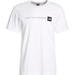 The North Face TEE Tshirt z nadrukiem white/black. T-shirty sportowe marki The North Face. Za 129.00 zł.