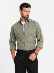 Bawełniana męska koszula z kieszenią REGULAR FIT - oliwkowa V2 OM-SHCS-0147 - XXL. Zielone koszule Ombre Clothing, l, bez wzorów, z bawełny, bez kołnierzyka, bez ramiączek. W wyprzedaży za 79.99 zł.