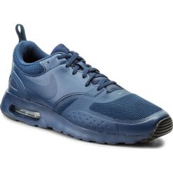 Buty NIKE - Air Max Vision 918230 401 Navy/Navy/Navy. Buty sportowe casual marki Nike. W wyprzedaży za 419.00 zł.