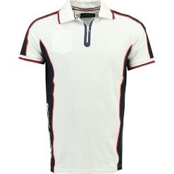 Koszulka polo w kolorze białym. Białe koszulki polo sportowe marki Stone Goose, z aplikacjami, z bawełny, bez kołnierzyka, bez ramiączek. W wyprzedaży za 98.95 zł.