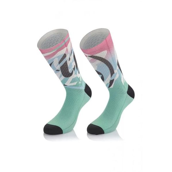 Skarpetki Mb Wear Fun H17 Années 90. Zielone skarpety MB WEAR, bez wzorów, z materiału. Za 165.00 zł.
