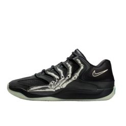Nike KD 18 Slim Reaper. Czarne buty do koszykówki Nike, bez zapięcia, do koszykówki. Za 990.85 zł.