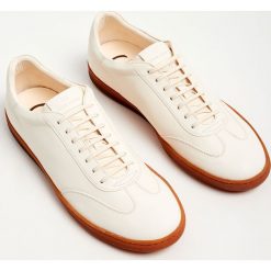 Sneakersy męskie skórzane CESARE CASADEI. Buty sportowe casual CESARE CASADEI, bez wzorów, bez zapięcia. W wyprzedaży za 1,364.35 zł.