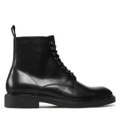 Kozaki Vagabond Shoemakers. Czarne kozaki Vagabond Shoemakers, bez wzorów, bez obcasa, bez zapięcia. Za 819.99 zł.