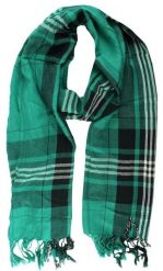 Lekki Szalik Wiosenno-Jesienny - Teer - Turkusowy w Kratę. Zielone szaliki Teer, bez wzorów, z materiału. Za 45.00 zł.
