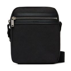 Saszetka Calvin Klein. Czarne torby na ramię CALVIN KLEIN, bez wzorów, małe, bez dodatków. Za 239.99 zł.