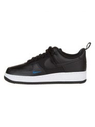 Nike Skórzane sneakersy "Air Force 1 Low 07" w kolorze czarnym rozmiar: 42,5. Czarne buty sportowe casual Nike, bez wzorów, z materiału, bez zapięcia. Za 253.54 zł.
