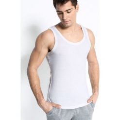 Levi's - T-shirt bez rękawów. Bezrękawniki marki Levi's®. W wyprzedaży za 59.90 zł.