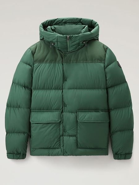 Woolrich Kurtka puchowa "Sierra" w kolorze zielonym rozmiar: XXL. Zielone kurtki Woolrich, na zimę, xxl, bez wzorów, z puchu, bez kaptura. Za 1,912.95 zł.