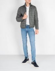 Invicta Kurtka "Light Down" | 4431759/U | Mężczyzna | Khaki. Brązowe kurtki Invicta, m, z aplikacjami, z poliamidu, bez kaptura. W wyprzedaży za 299.00 zł.