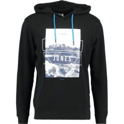 Jack & Jones JCOPHONE HOOD Bluza z kapturem black. Bluzy z kapturem marki Jack & Jones, m, z bawełny, z kapturem. Za 169.00 zł.