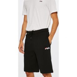 Fila - Szorty. Krótkie spodenki sportowe marki Fila. W wyprzedaży za 159.90 zł.