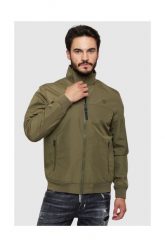GUESS Zielona kurtka męska przejściowa. Zielone kurtki Guess, l, z aplikacjami, bez kaptura. W wyprzedaży za 249.99 zł.