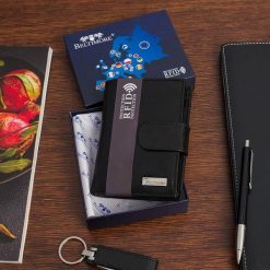 Męski portfel skórzany duży pionowy PREMIUM LEGENDARNA SKÓRA lico brązowy Beltimore P11. Brązowe portfele bez wzorów, ze skóry. Za 69.99 zł.