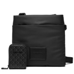 Saszetka Calvin Klein. Czarne saszetki i nerki CALVIN KLEIN, bez wzorów. Za 369.99 zł.