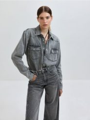 Jeansowa koszula comfort fit - jasnoszary. Szare koszule Reserved, l, bez wzorów, z denimu, bez kołnierzyka, bez ramiączek. W wyprzedaży za 119.99 zł.
