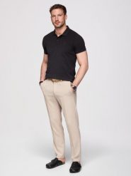 Jednokolorowa koszulka męska polo BASIC z dzianiny pique - czarna V1 - Rozmiar: XXL. Czarne koszulki polo sportowe Ombre Clothing, m, z aplikacjami, z bawełny, bez kołnierzyka, bez ramiączek. W wyprzedaży za 39.99 zł.