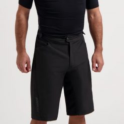 Spodenki rowerowe MTB męskie Rogelli ADVNTR Distance. Czarne spodenki rowerowe Rogelli, m, bez wzorów, rowerowe. Za 354.99 zł.