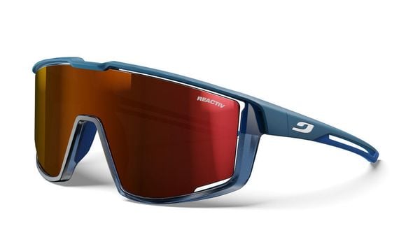 Okulary fotochromowe JULBO Fury - Reactiv 0-3 HC - Blue/Translucent Blue. Niebieskie okulary przeciwsłoneczne JULBO. Za 799.00 zł.
