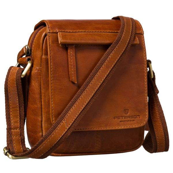 Listonoszka męska brązowa skórzana mała saszetka na ramię - Peterson. Brązowe torby na ramię Peterson, bez wzorów, ze skóry, na ramię, małe, bez dodatków. Za 165.99 zł.
