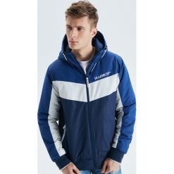 Ocieplana kurtka z kapturem - Granatowy. Kurtki marki Cropp. W wyprzedaży za 99.99 zł.