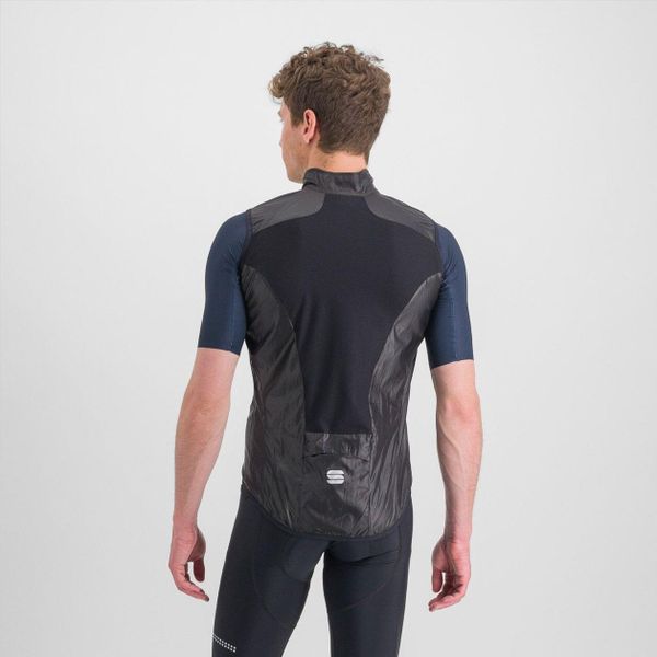Kamizelka rowerowa męska Sportful Hot Pack Easylight. Czarne kamizelki sportowe SPORTFUL, na lato, m, bez wzorów, z materiału, bez kaptura, rowerowe. Za 311.40 zł.