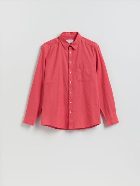 Koszula regular z lnem - koralowy. Pomarańczowe koszule Reserved, l, bez wzorów, z tkaniny, bez kołnierzyka, bez ramiączek. Za 129.99 zł.