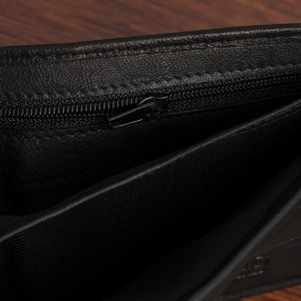 Męski portfel skórzany klasyczny duży poziomy czarny skóra nat Beltimore K46. Czarne portfele bez wzorów, ze skóry. Za 45.00 zł.