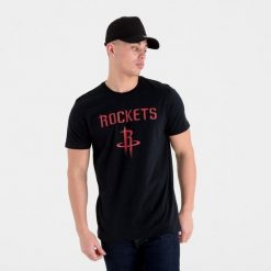 Koszulka sportowa New Era NBA Houston Rockets T-shirt. Czarne t-shirty sportowe New Era, bez wzorów, bez ramiączek, do koszykówki. Za 99.00 zł.