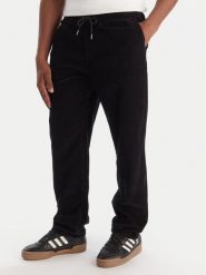 Quiksilver Spodnie materiałowe Taxer EQYNP03315 Czarny. Czarne spodnie materiałowe Quiksilver, m, bez wzorów, z materiału. Za 349.99 zł.