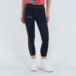 Legginsy Capri stretch do biegania niebiesko-ciemnoróżowe. Czerwone legginsy długie sportowe ELPLAYER, s, bez wzorów, z bawełny, z podwyższonym stanem, do biegania. Za 64.00 zł.
