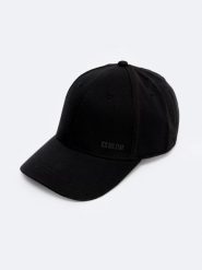 Czapka z daszkiem czarna basil 906. Czarne czapki z daszkiem BIG STAR, bez wzorów, z bawełny. Za 79.99 zł.