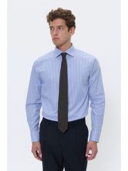 Matinique Koszula - Regular fit - w kolorze błękitnym rozmiar: 39. Niebieskie koszule Matinique, bez wzorów, bez kołnierzyka, bez ramiączek. Za 173.99 zł.