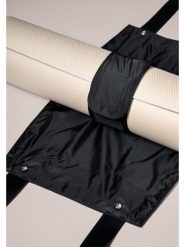 Torba na matę Casall Yoga Mat Carrier. Czarne torby na ramię CASALL, bez wzorów, z materiału, na ramię, bez dodatków. Za 167.99 zł.