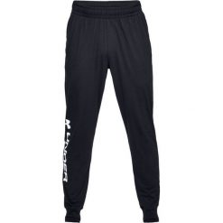Under Armour Spodnie męskie Sportstyle Cotton Graphic Jogger czarne r. M (1329298-001). Joggery i bojówki marki Under Armour. Za 137.00 zł.