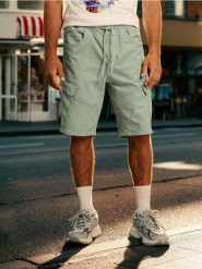 Szorty jeansowe jogger - zielony. Zielone krótkie spodenki sportowe Sinsay, l, bez wzorów, z jeansu. W wyprzedaży za 29.99 zł.
