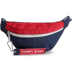 Saszetka nerka TOMMY JEANS - Tju Logo Tape Bumbag AU0AU00533 901. Saszetki i nerki marki Tommy Jeans. Za 359.00 zł.