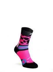 Skarpety turystyczne X-Socks Hike Discover Crew. Czerwone skarpety X-Socks, bez wzorów, z materiału. Za 102.29 zł.