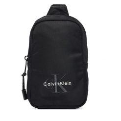 Saszetka Calvin Klein. Czarne torby na ramię CALVIN KLEIN, bez wzorów, małe, bez dodatków. Za 249.99 zł.