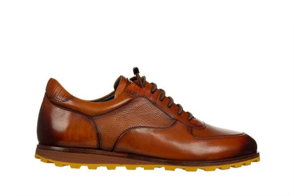 Półbuty Brooman A230-G56-SW2 Tan 104248, Brązowy, Skóra naturalna - 45. Brązowe eleganckie półbuty Brooman, bez wzorów, z gumy, bez obcasa, bez zapięcia. W wyprzedaży za 404.10 zł.